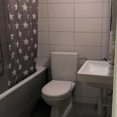 ホステル Vevey Hostel ヴェヴェイ