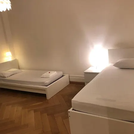 بيت شباب Vevey Hostel فيفي