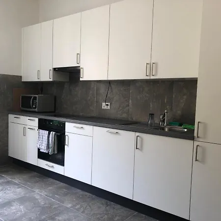 Vevey Hostel بيت شباب فيفي